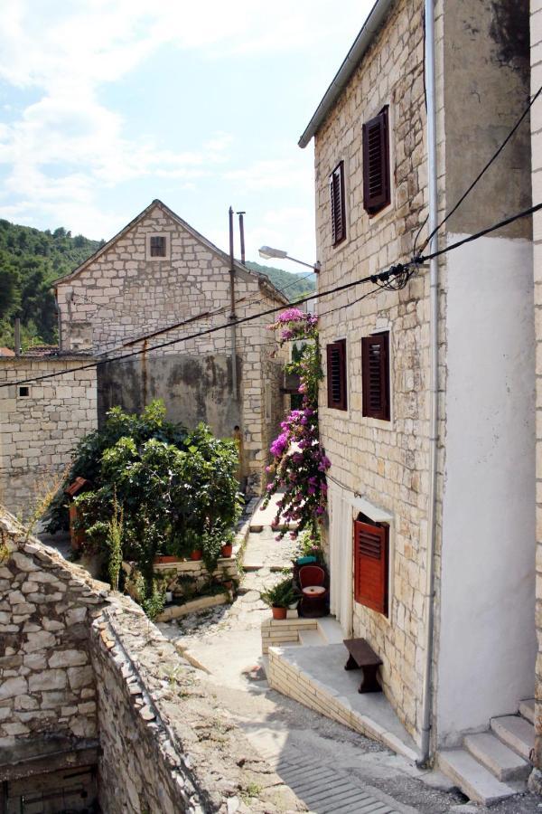 Apartments By The Sea Pucisca, Brac - 770 Ngoại thất bức ảnh