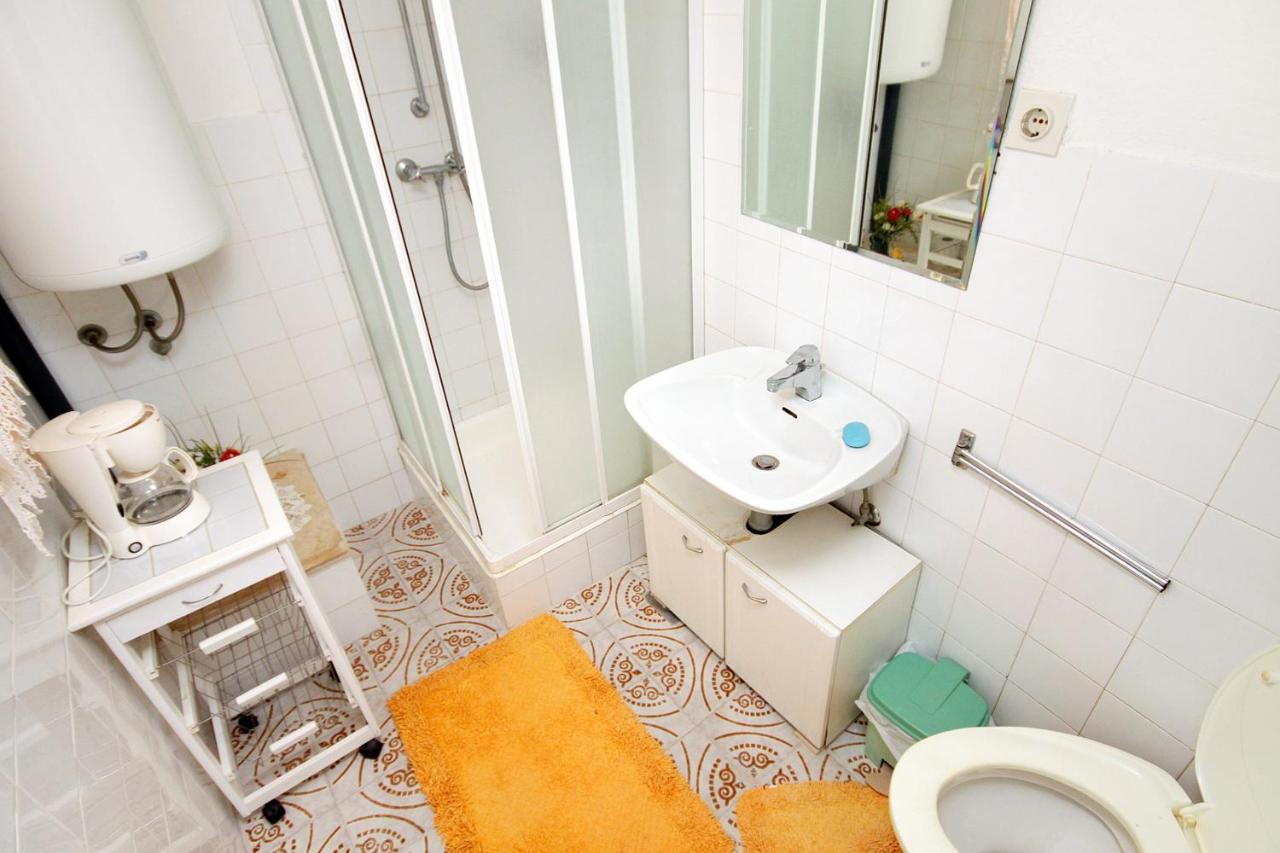 Apartments By The Sea Pucisca, Brac - 770 Ngoại thất bức ảnh